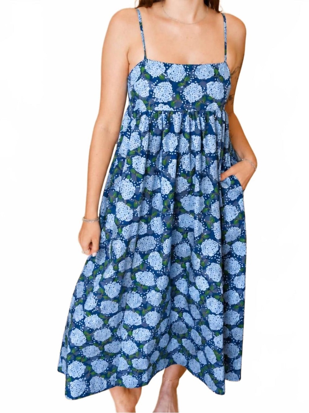 THML L Hydrangea Blue Floral Spaghetti-Strap Midi Dress